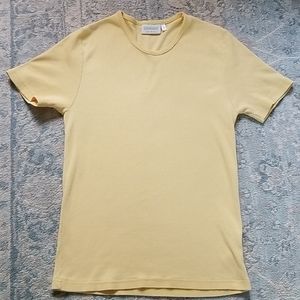 5 for $25. Yellow T-shirt. Size M.